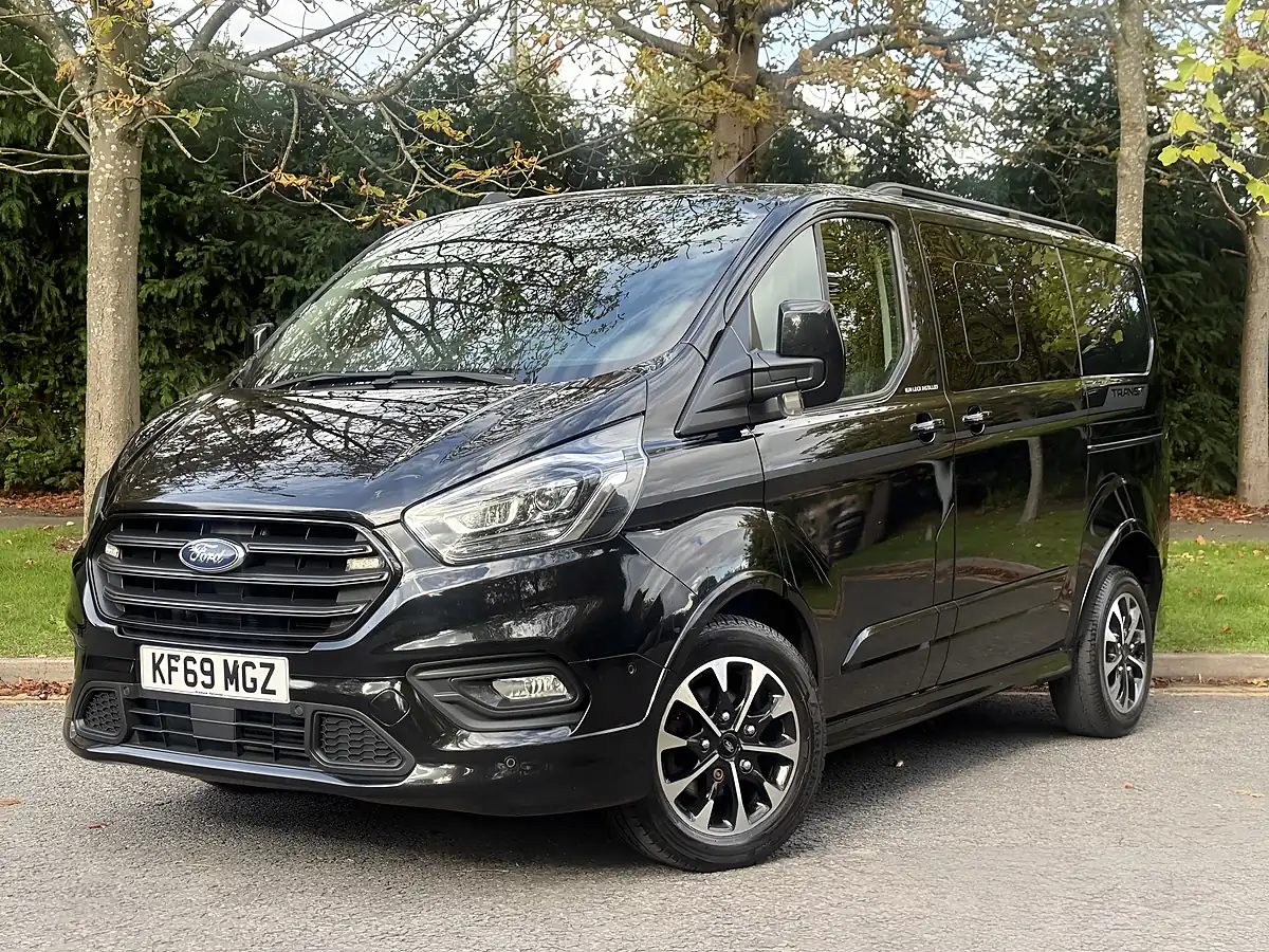 Used 2020 Ford Transit Custom Sport Black - Interior and Exterior details 2