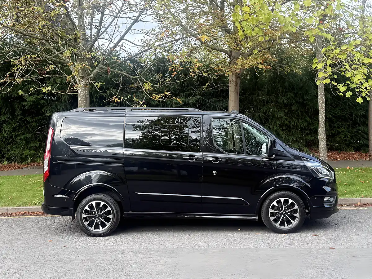 Used 2020 Ford Transit Custom Sport Black - Interior and Exterior details 8