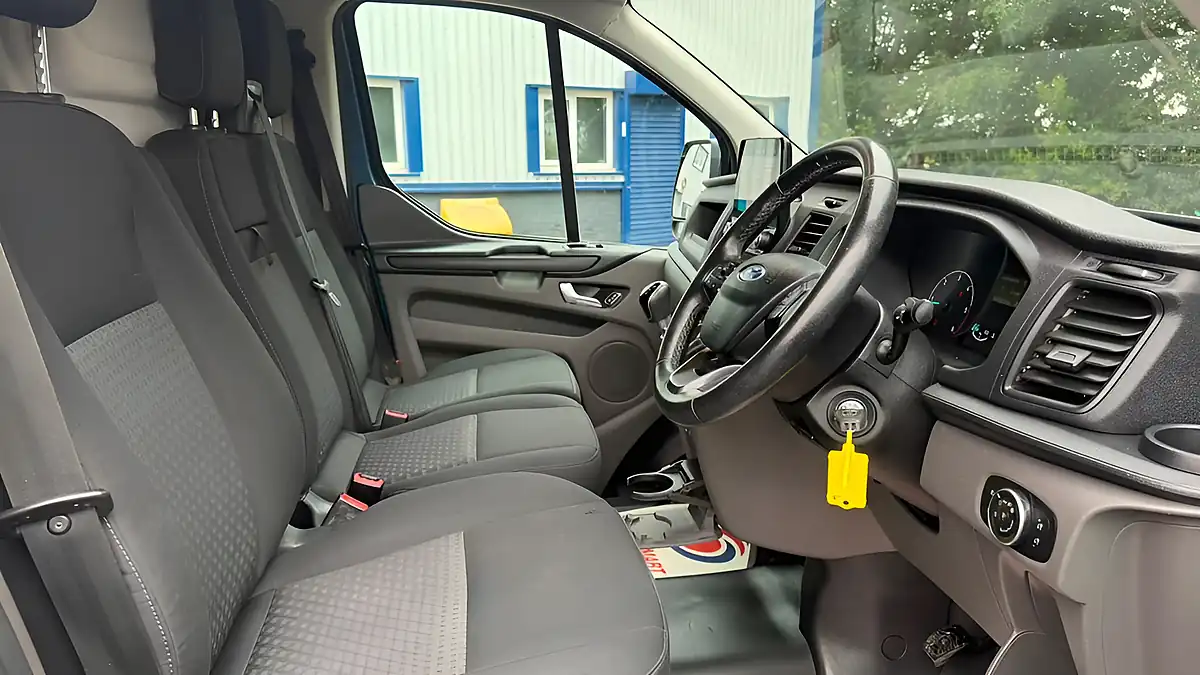 Used 2020 Ford Transit Custom Trend Blue - Interior and Exterior details 20