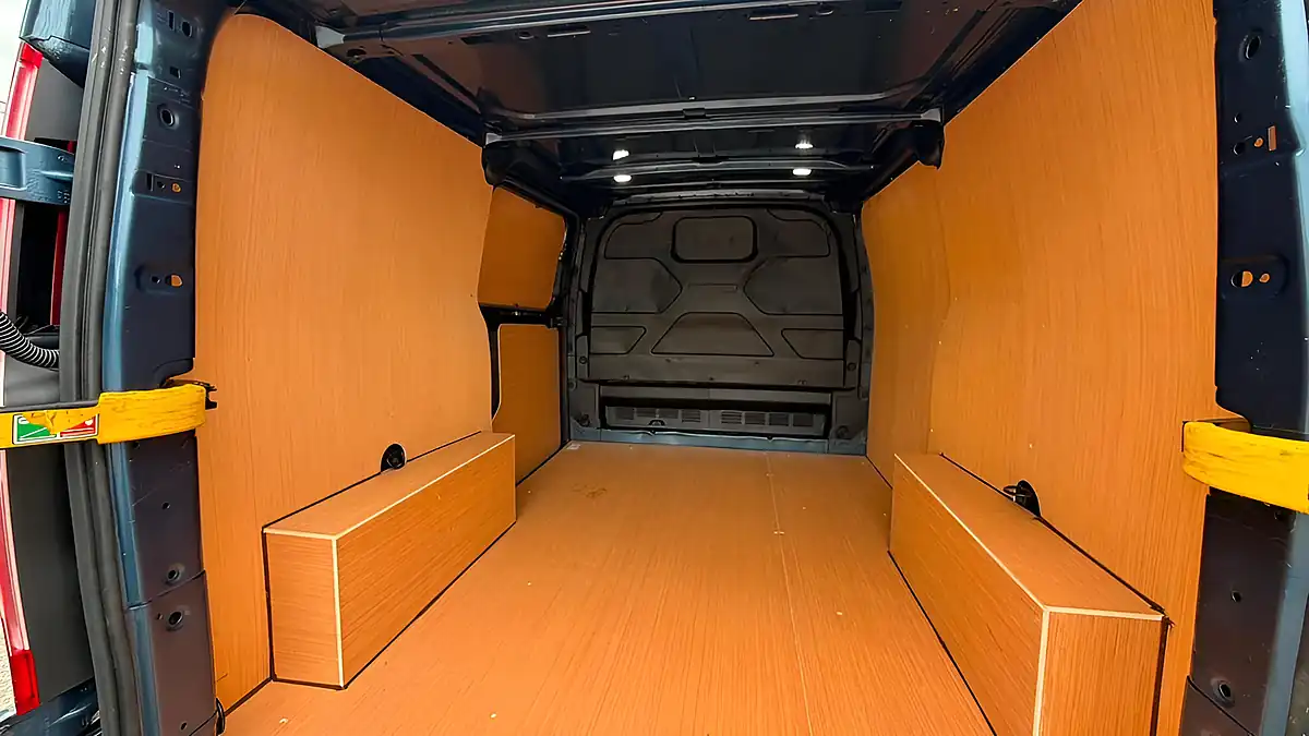 Used 2020 Ford Transit Custom Trend Blue - Interior and Exterior details 3