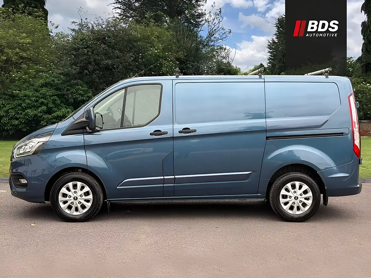 Used 2020 Ford Transit Custom Trend Blue - Interior and Exterior details 6