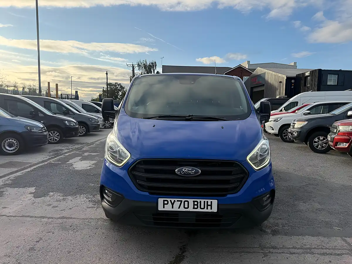 Used 2020 Ford Transit Custom Trend Blue - Interior and Exterior details 10