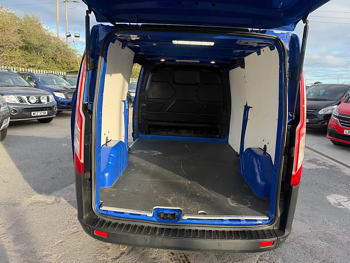 Used 2020 Ford Transit Custom Trend Blue - Interior and Exterior details 13