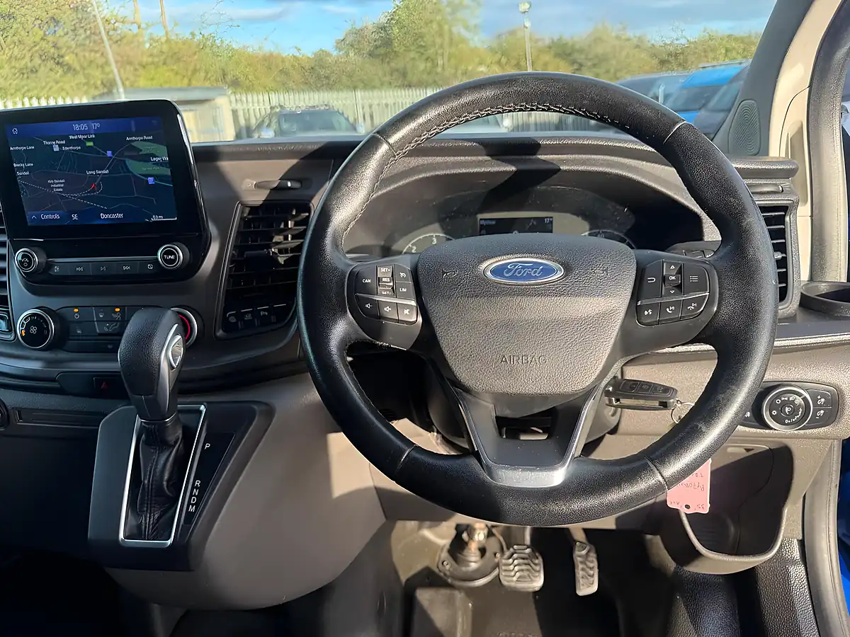 Used 2020 Ford Transit Custom Trend Blue - Interior and Exterior details 15