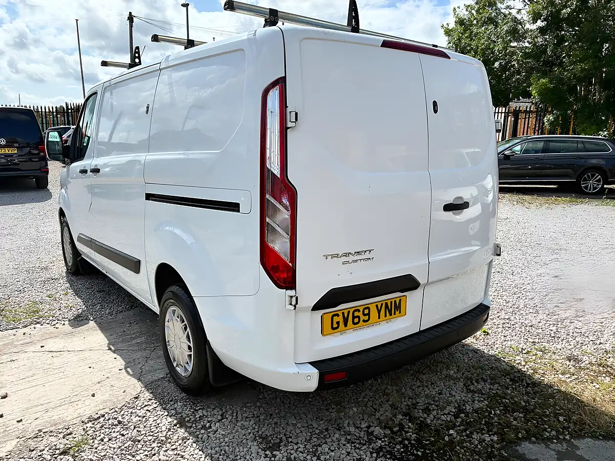 Used 2020 Ford Transit Custom Trend L1 H1 White - Interior and Exterior details 6