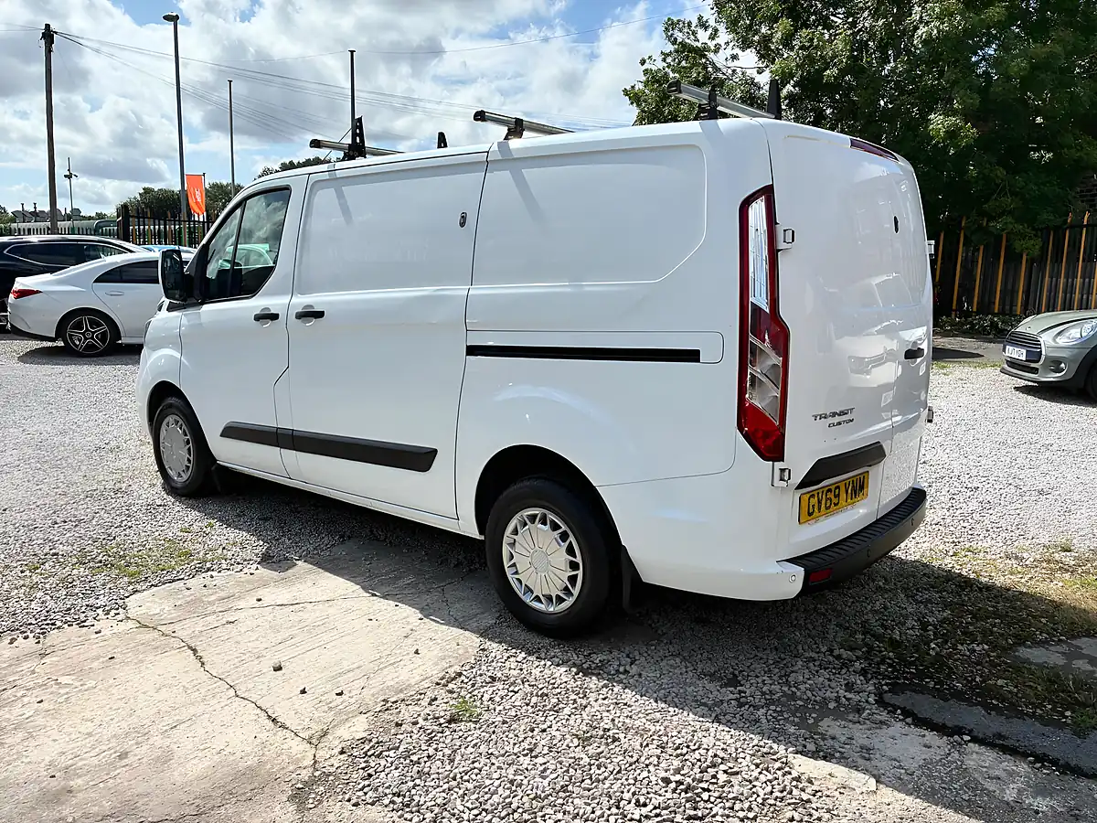 Used 2020 Ford Transit Custom Trend L1 H1 White - Interior and Exterior details 7