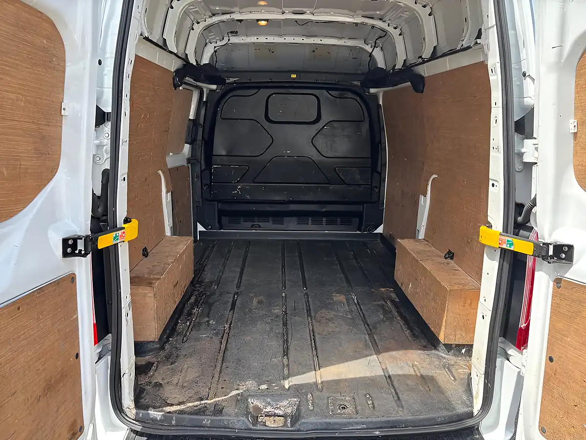 Used 2020 Ford Transit Custom Trend White - Interior and Exterior details 15