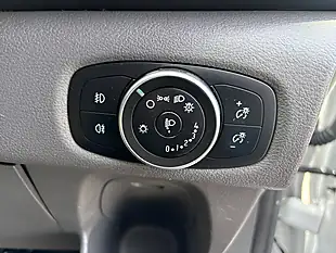 Used 2020 Ford Transit Custom Trend White - Interior and Exterior details 16