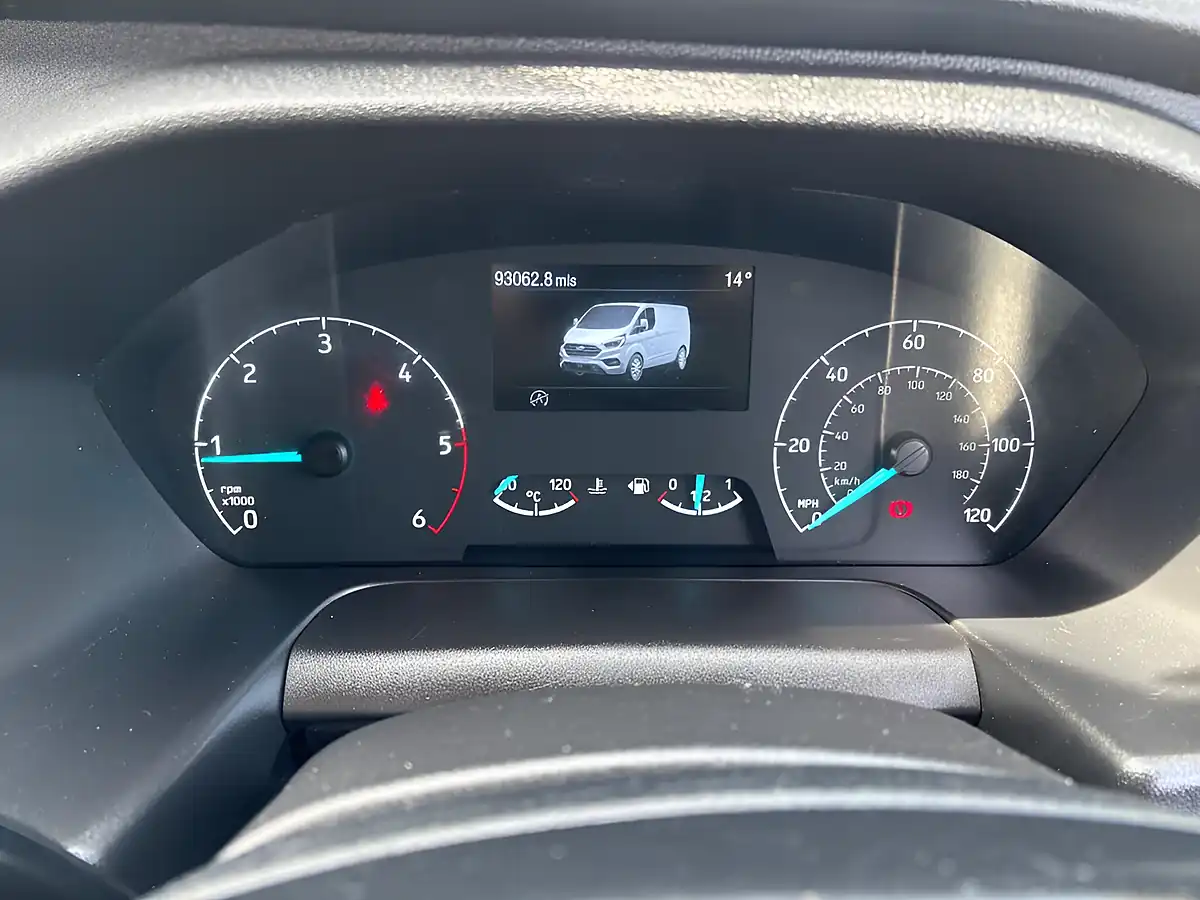 Used 2020 Ford Transit Custom Trend White - Interior and Exterior details 19