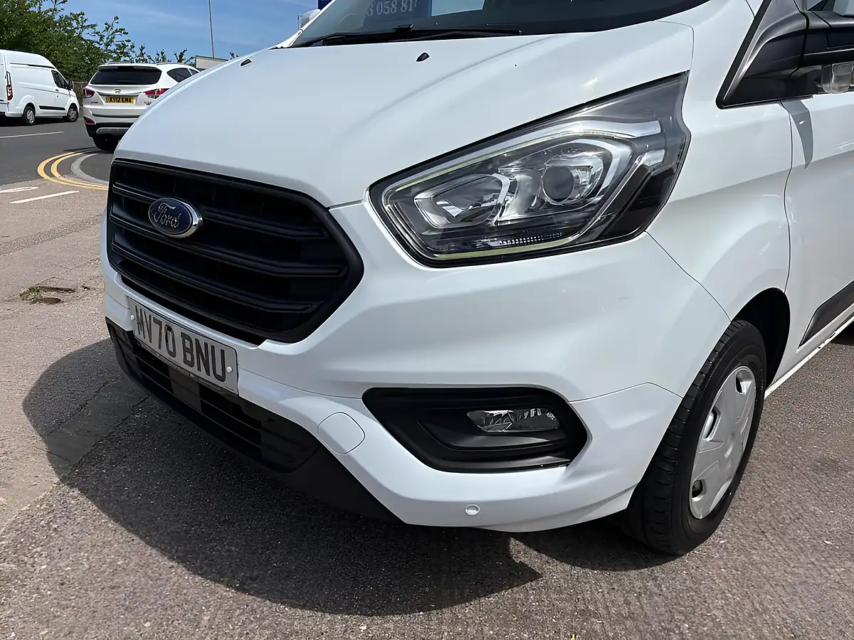 Used 2020 Ford Transit Custom Trend White - Interior and Exterior details 5