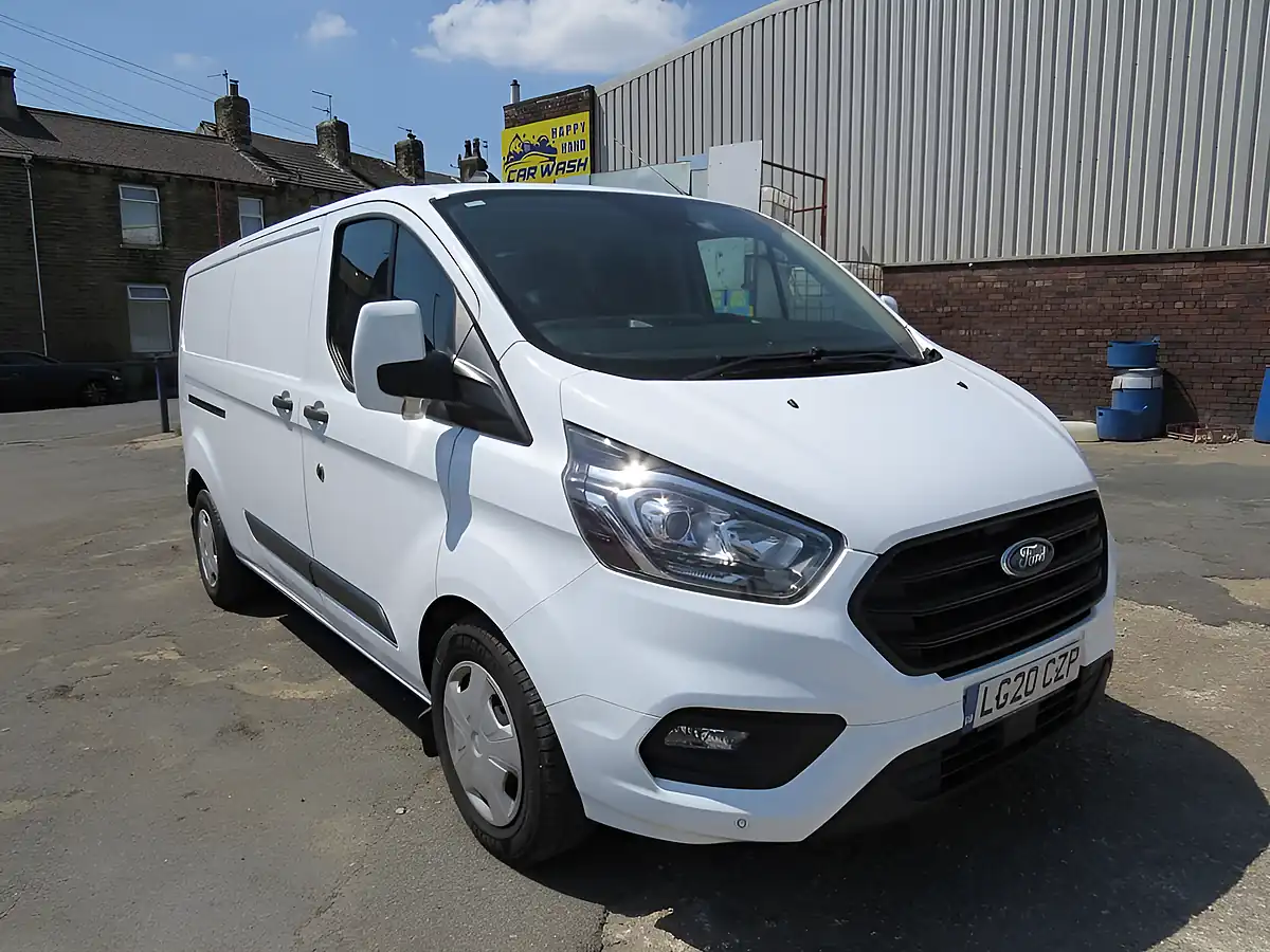 Used 2020 Ford Transit Custom Trend White - Front View
