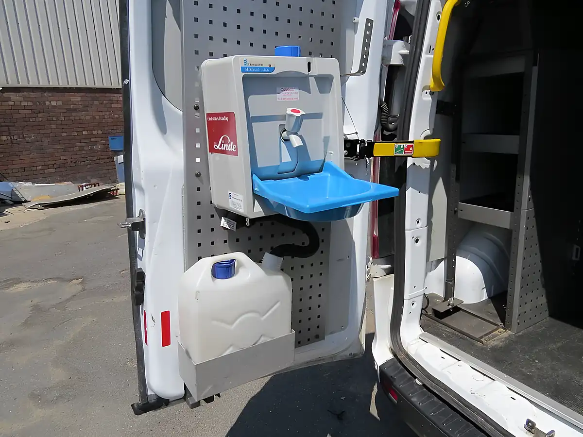 Used 2020 Ford Transit Custom Trend White - Interior and Exterior details 15