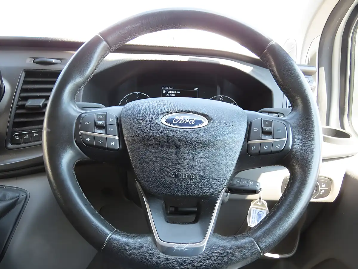 Used 2020 Ford Transit Custom Trend White - Interior and Exterior details 19
