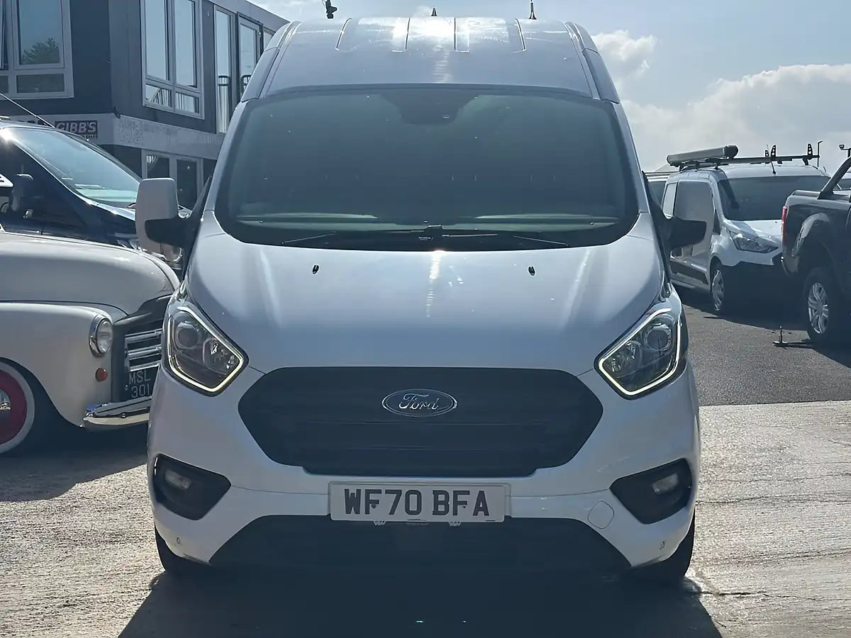 Used 2020 Ford Transit Custom Trend White - Interior and Exterior details 15