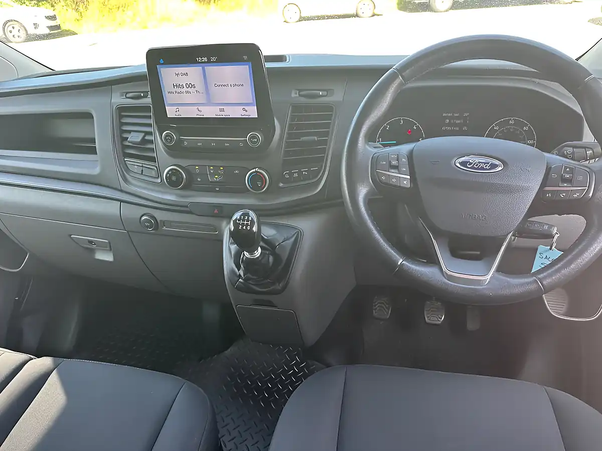 Used 2020 Ford Transit Custom Trend White - Interior and Exterior details 17