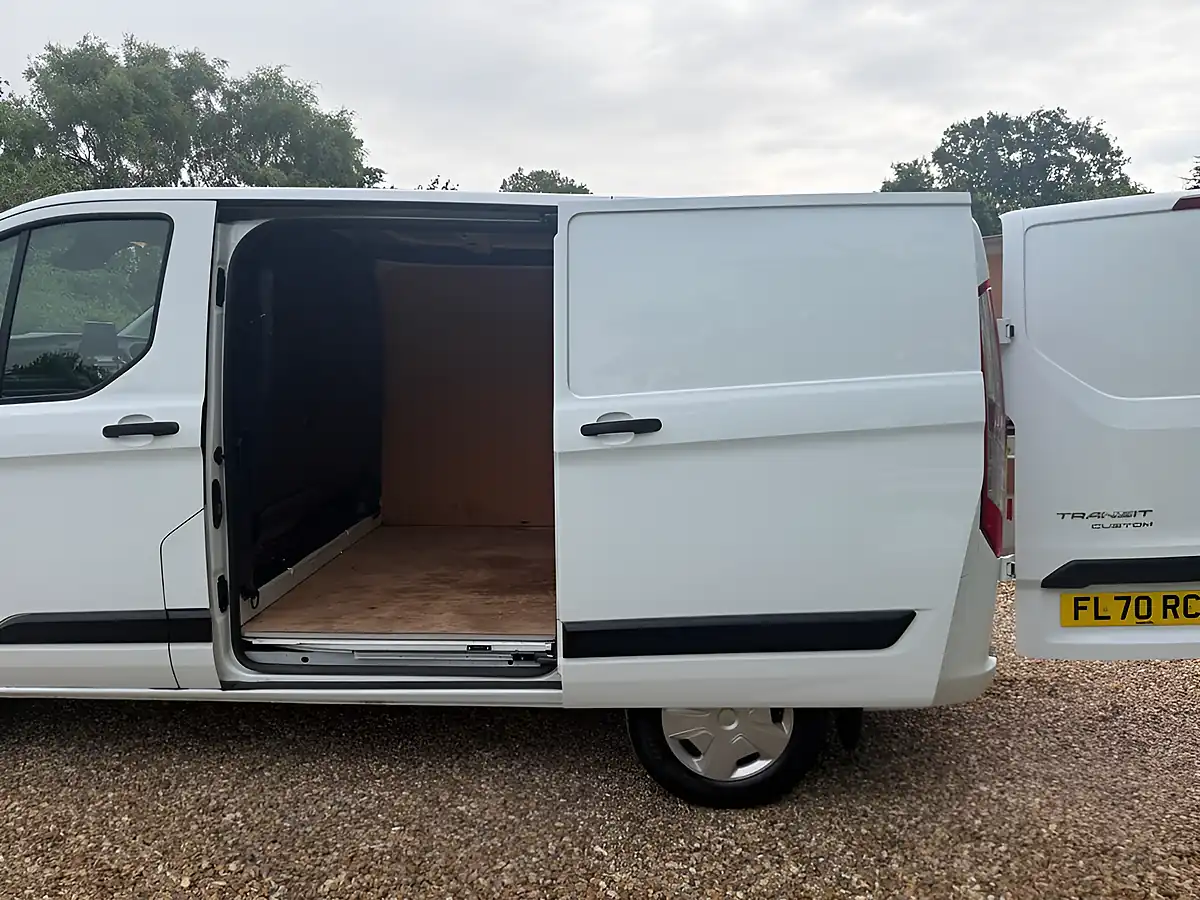 Used 2020 Ford Transit Custom Trend White - Interior and Exterior details 18