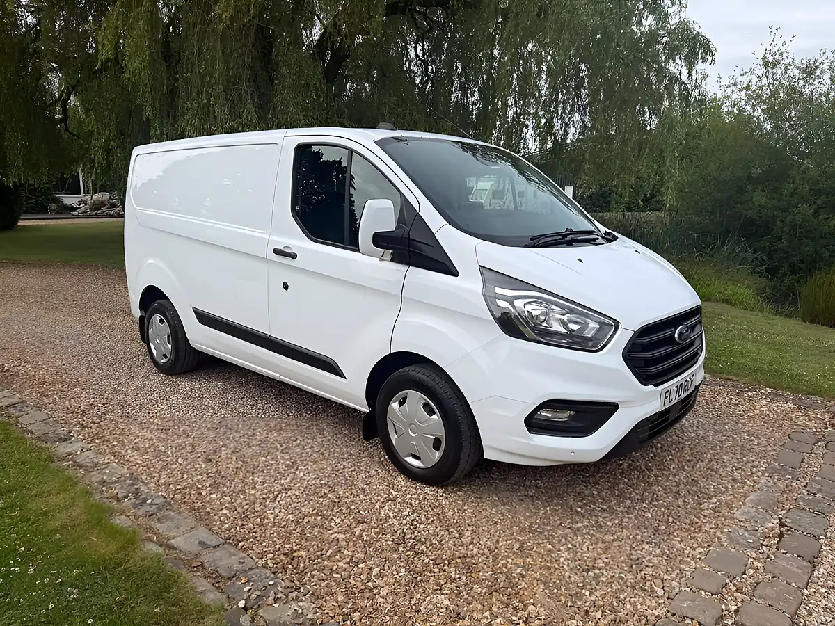 Used 2020 Ford Transit Custom Trend White - Interior and Exterior details 7