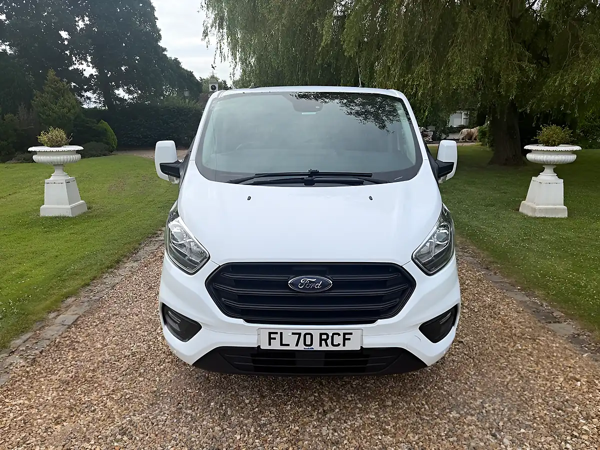 Used 2020 Ford Transit Custom Trend White - Interior and Exterior details 8