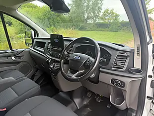 Used 2020 Ford Transit Custom Trend White - Interior and Exterior details 9