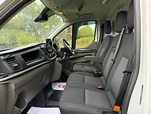Used 2020 Ford Transit Custom Trend White - Interior and Exterior details 16