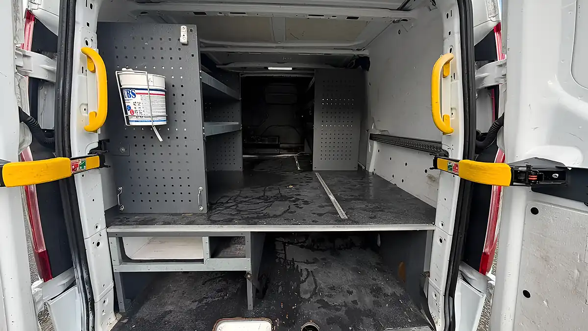 Used 2020 Ford Transit Custom Trend White - Interior and Exterior details 12