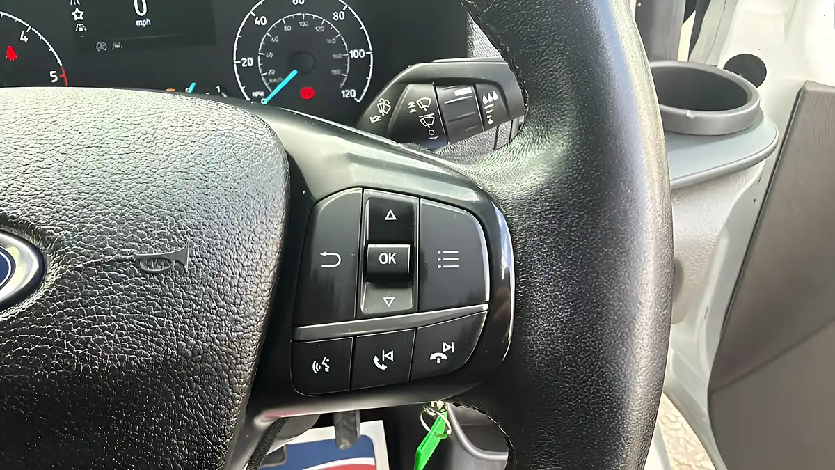 Used 2020 Ford Transit Custom Trend White - Interior and Exterior details 15