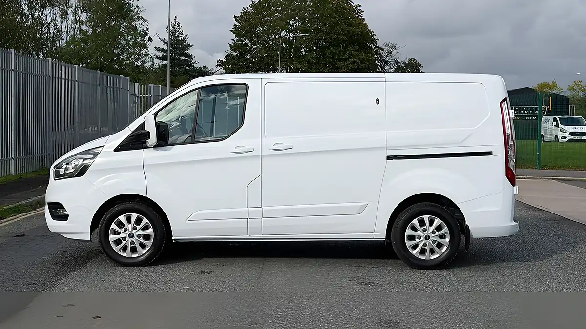 Used 2020 Ford Transit Custom Trend White - Interior and Exterior details 5