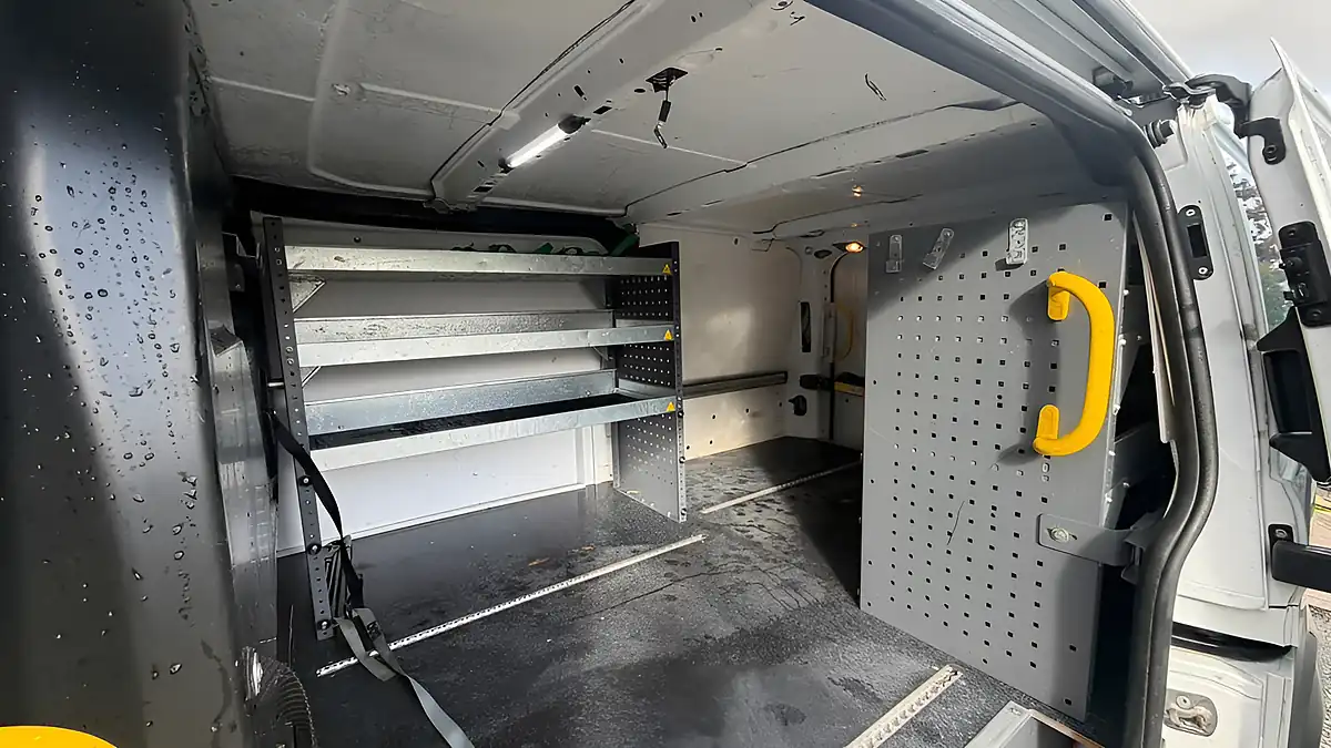 Used 2020 Ford Transit Custom Trend White - Interior and Exterior details 7