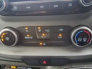 Used 2020 Ford Transit Custom Trend White - Interior and Exterior details 15