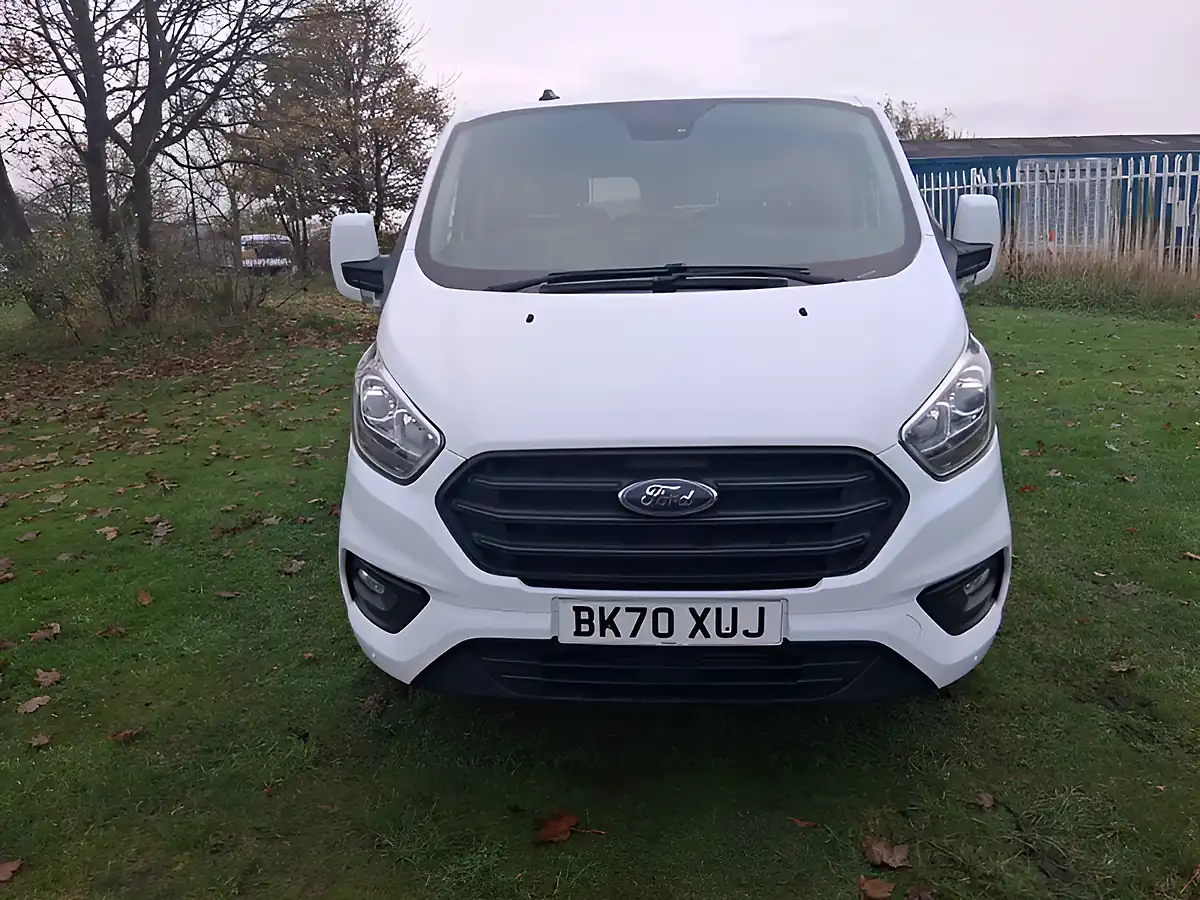 Used 2020 Ford Transit Custom Trend White - Interior and Exterior details 8