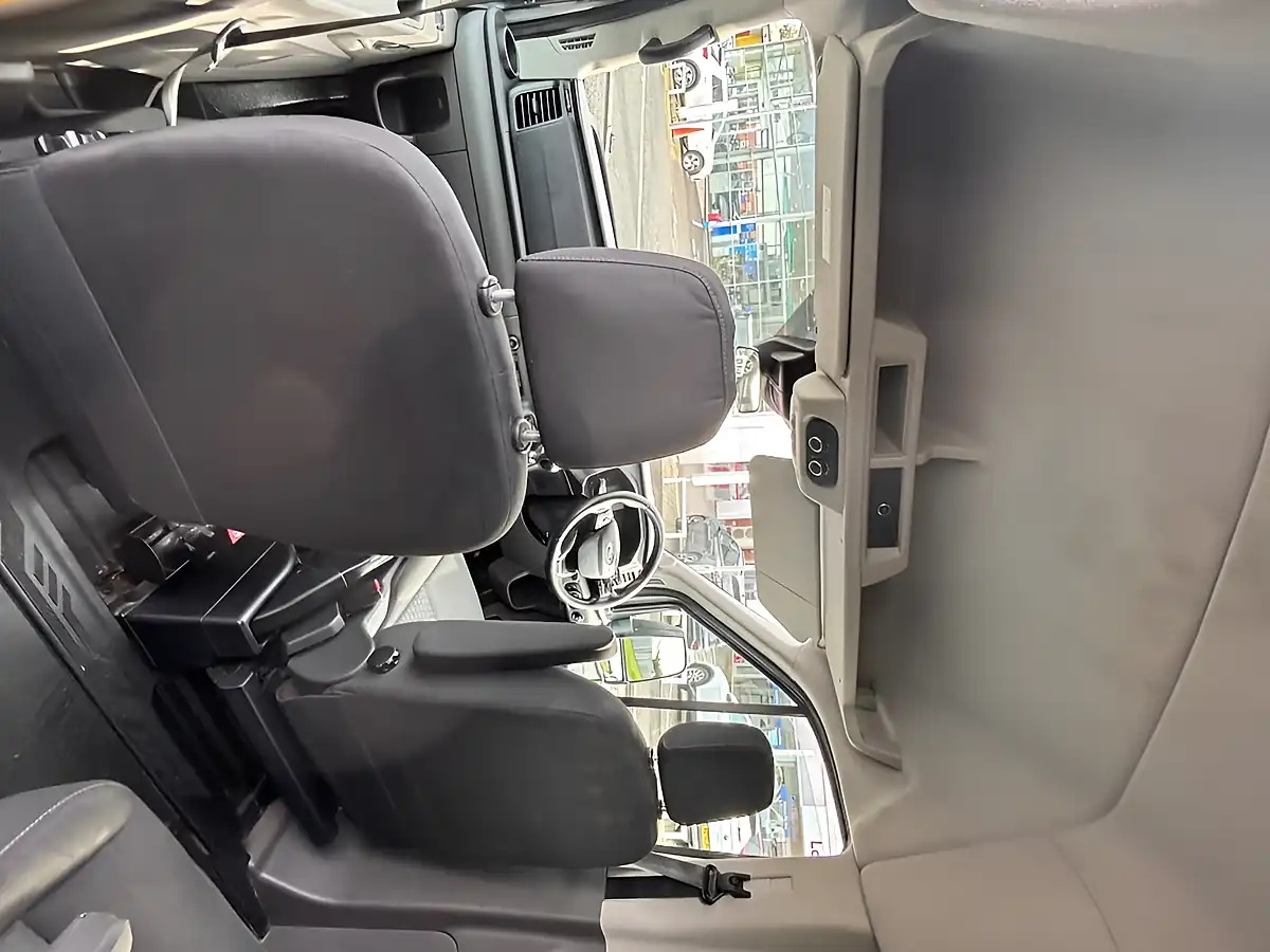 Used 2020 Ford Transit H3 17 Seater Leader Silver - Interior and Exterior details 11