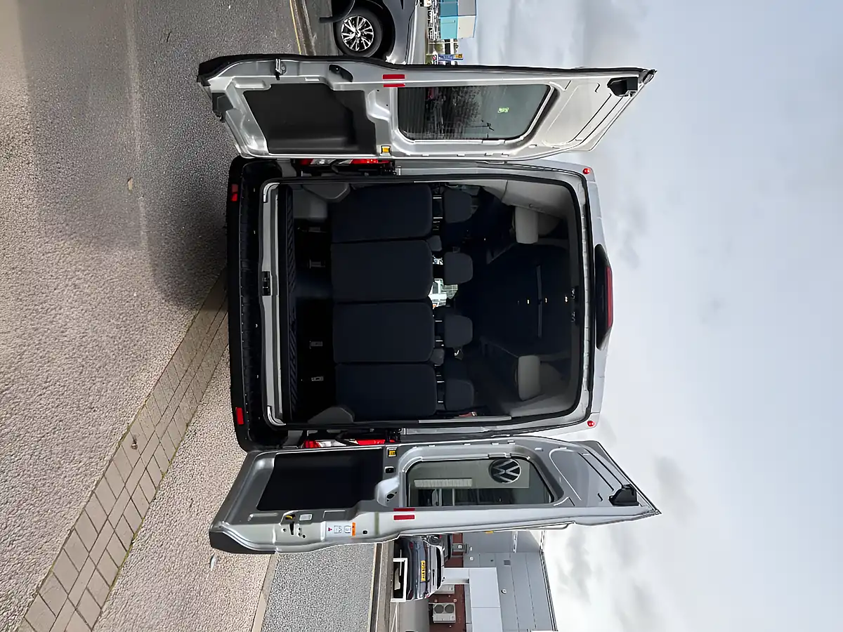 Used 2020 Ford Transit H3 17 Seater Leader Silver - Interior and Exterior details 12