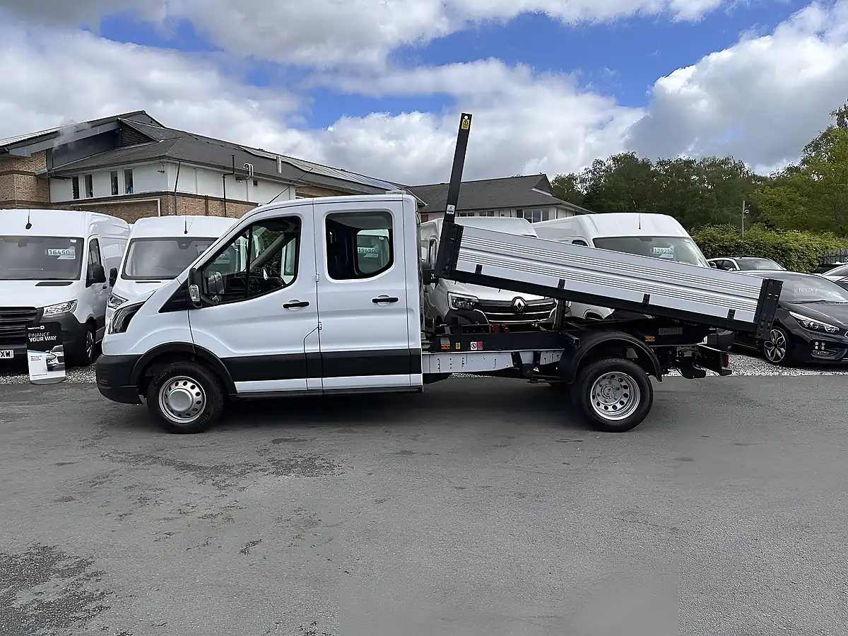 Used 2020 Ford Transit Leader Doublecab White - Interior and Exterior details 10