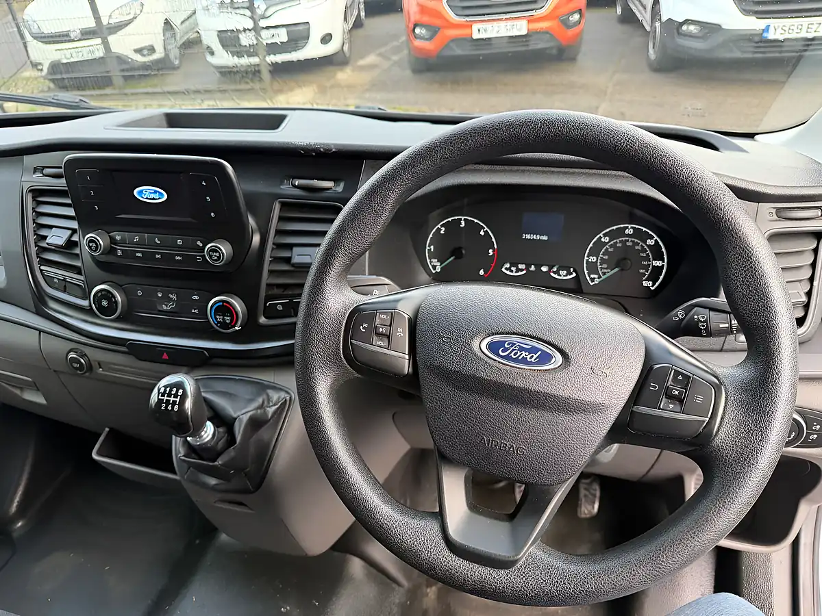 Used 2020 Ford Transit Leader Luton White - Interior and Exterior details 14