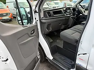 Used 2020 Ford Transit Leader Luton White - Interior and Exterior details 17