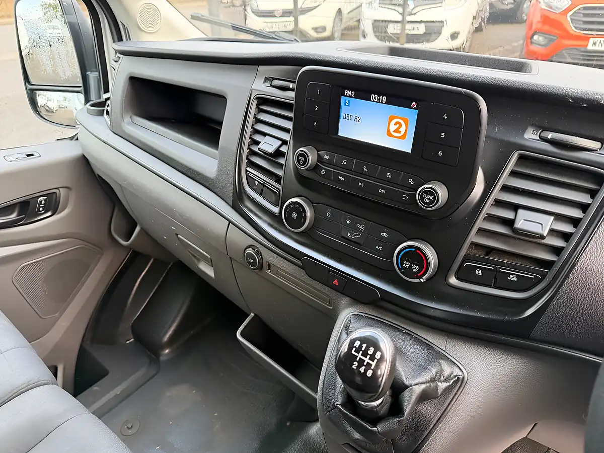 Used 2020 Ford Transit Leader Luton White - Interior and Exterior details 4