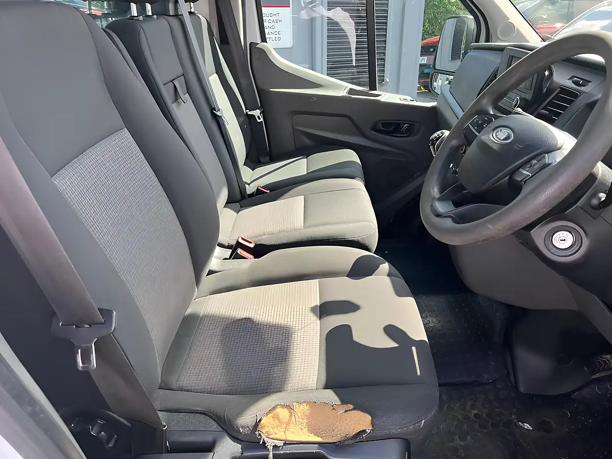 Used 2020 Ford Transit Leader Mwb Dropside White - Interior and Exterior details 10