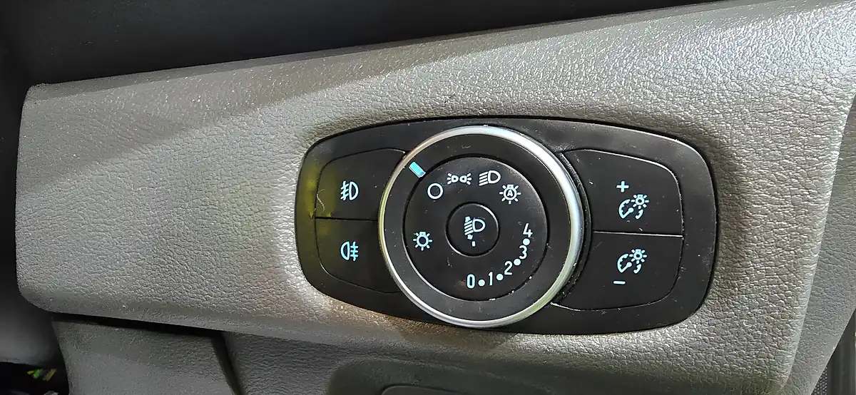 Used 2020 Ford Transit Silver - Interior and Exterior details 19