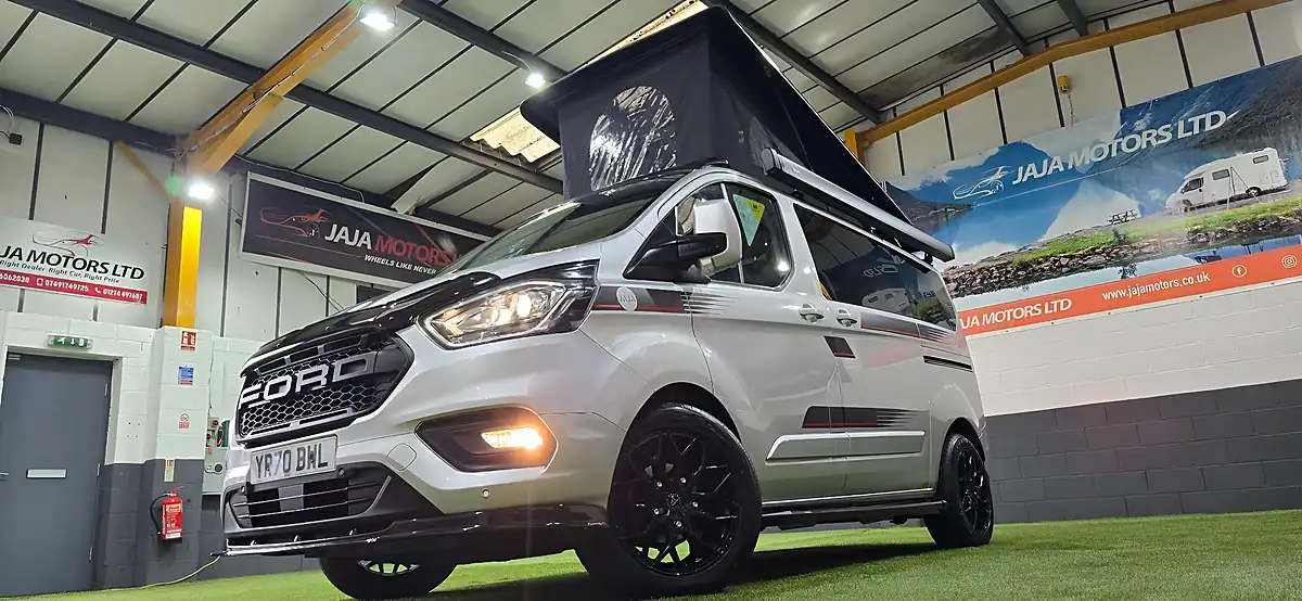 Used 2020 Ford Transit Silver - Interior and Exterior details 9