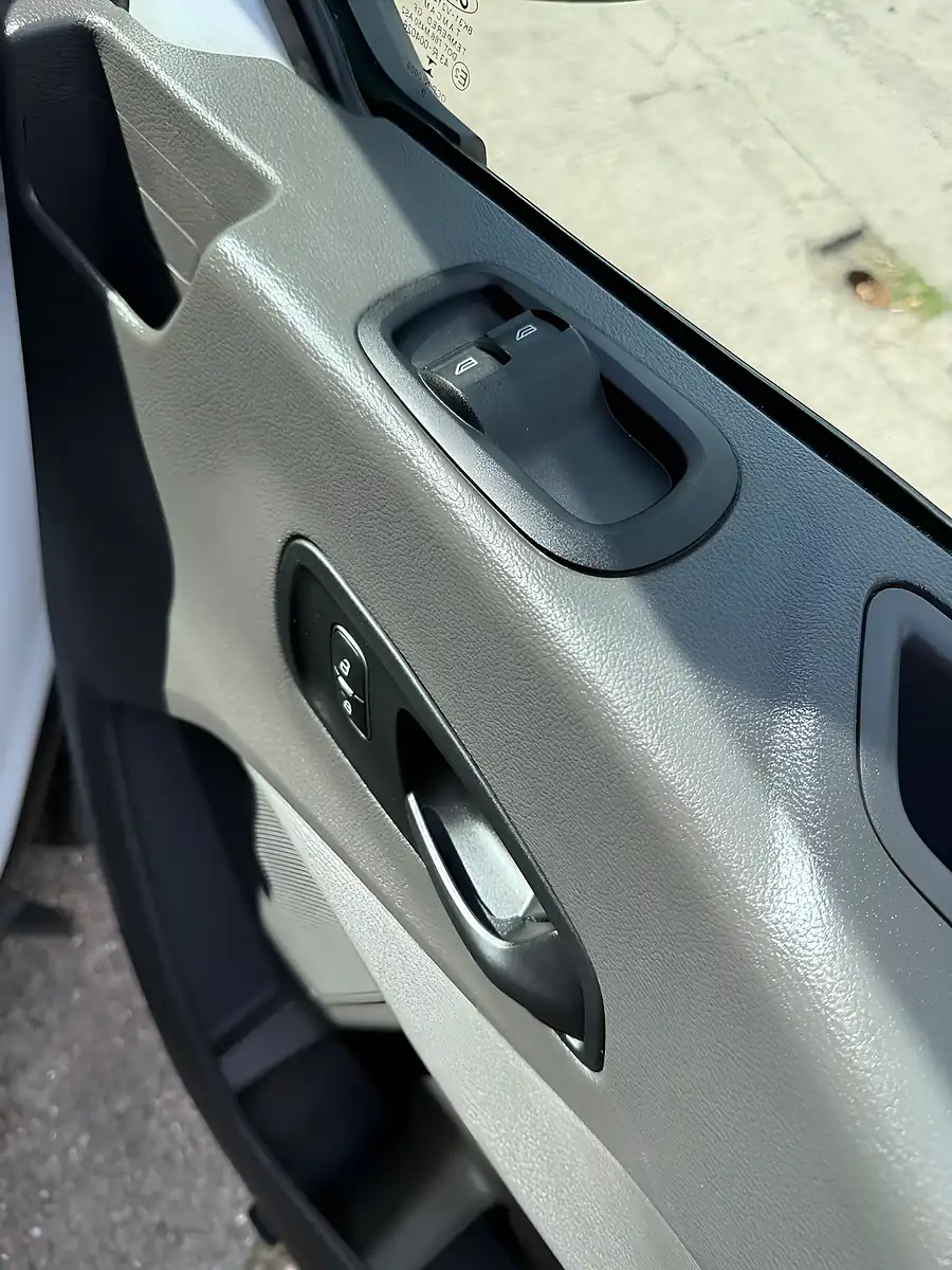 Used 2020 Ford Transit Trend White - Interior and Exterior details 19