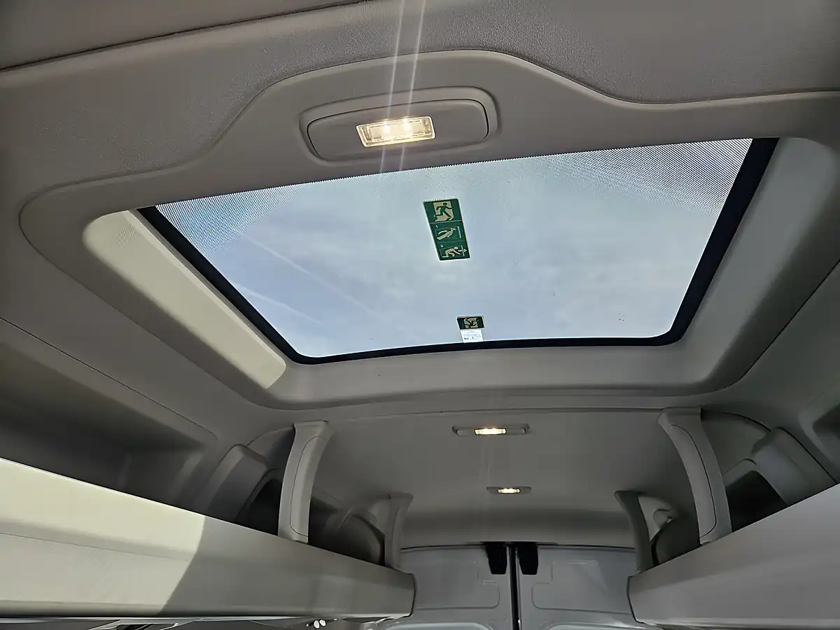 Used 2020 Ford Transit Trend White - Interior and Exterior details 15