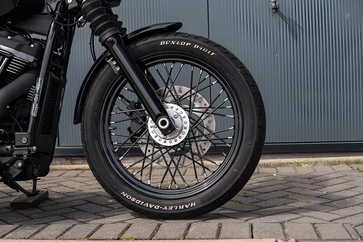 Used 2020 Harley-Davidson Street Bob Fxbb Vivid Black - Interior and Exterior details 8