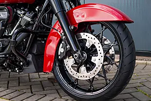 Used 2020 Harley-Davidson Street Glide Special Billiard Red - Interior and Exterior details 7