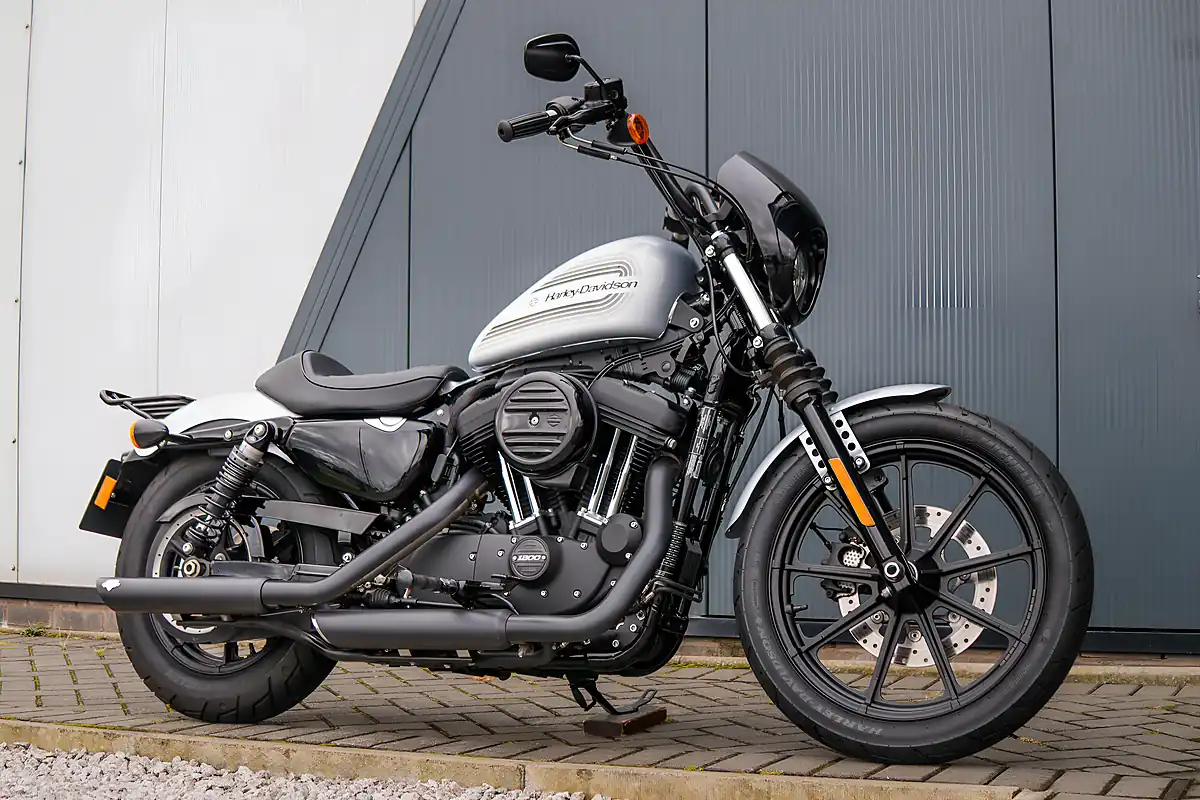 Used 2020 Harley-Davidson XL1200NS Iron Barracuda Silver - Front View