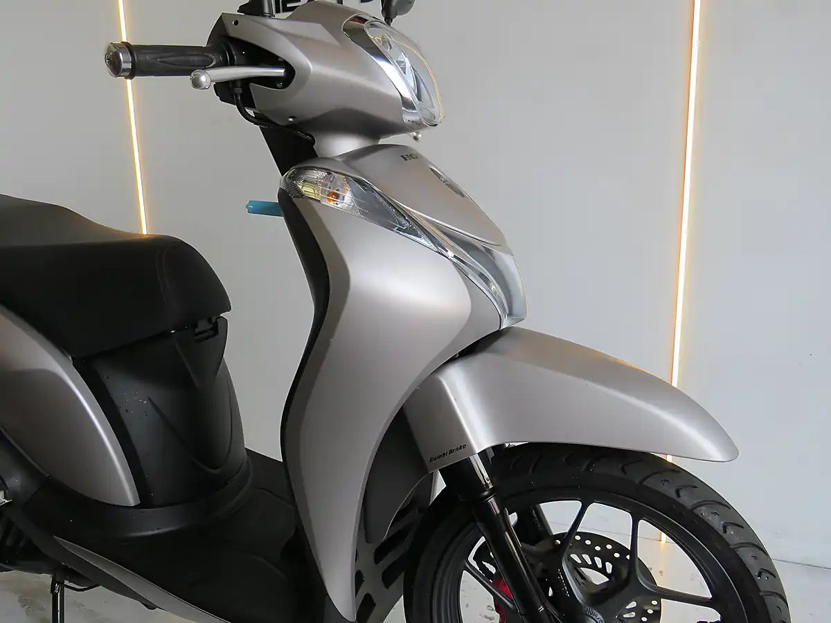 Used 2020 Honda ANC125 Sh Mode Silver - Interior and Exterior details 10