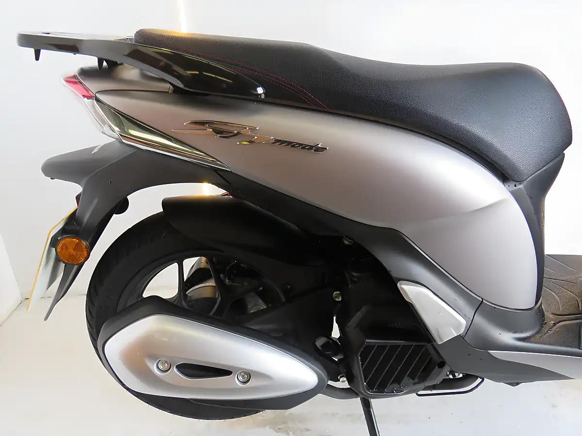 Used 2020 Honda ANC125 Sh Mode Silver - Interior and Exterior details 6
