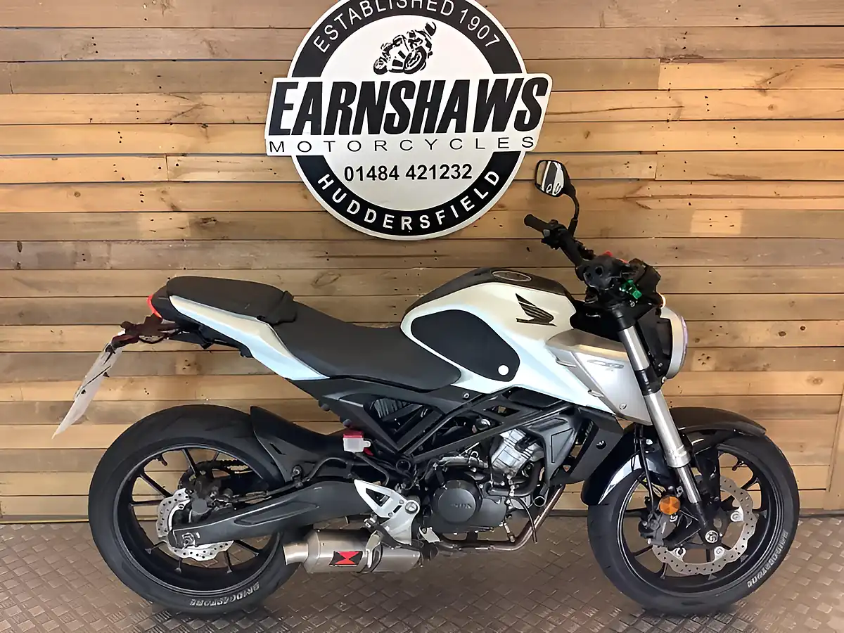Used 2020 Honda Cb White - Front View