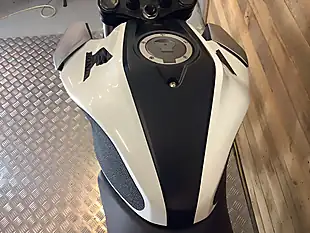Used 2020 Honda Cb White - Interior and Exterior details 11