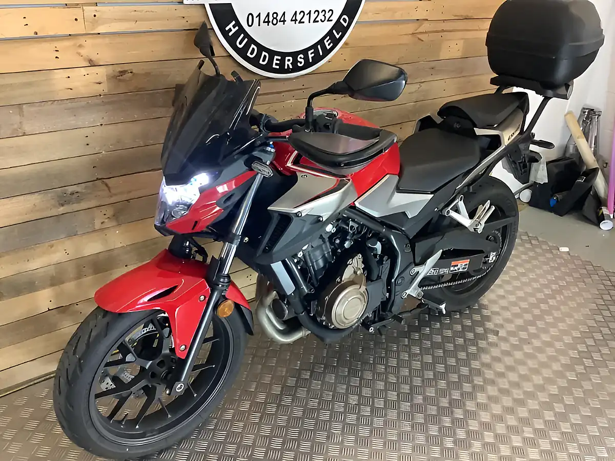 Used 2020 Honda CB500 Red - Interior and Exterior details 3