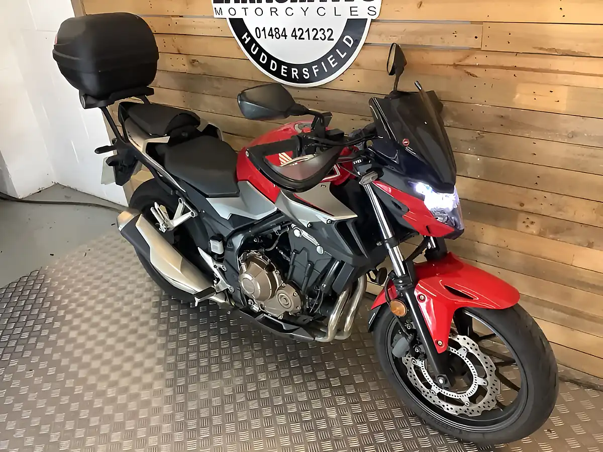 Used 2020 Honda CB500 Red - Interior and Exterior details 5